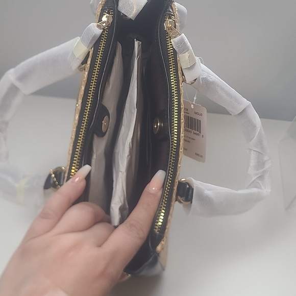 Coach || MINI SURREY CARRYALL (Gld/Blk) - Picture 6 of 7